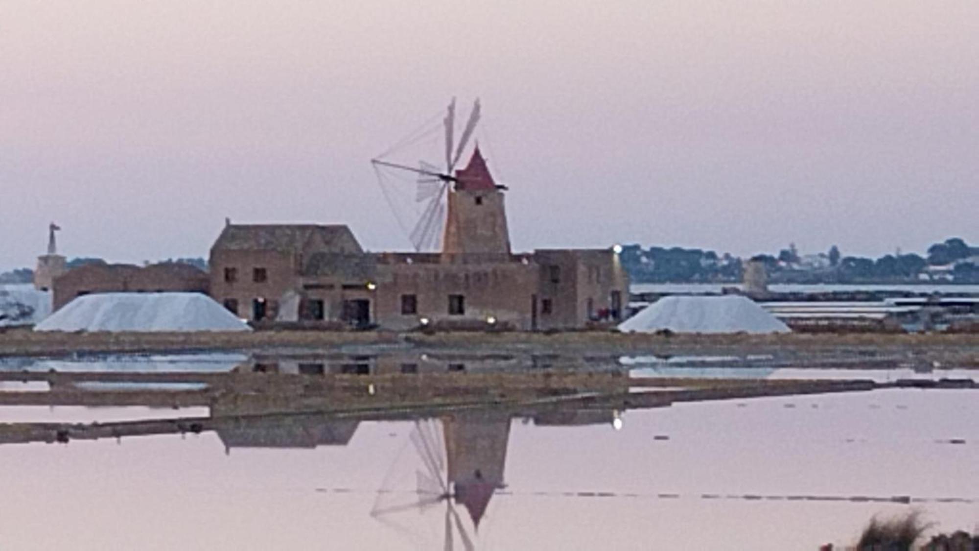 Casa Vacanze Lo Stagnone Da Rosita Marsala Exterior foto